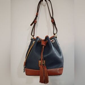 Dooney & Bourke, EUC, Women's, Bucket Bag, Color Navy Blue, Tan, Drawstring